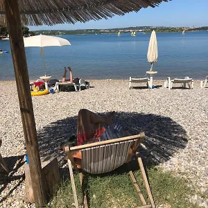  Apartment Din Kroatien